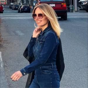 Meet your Posher, Ewa